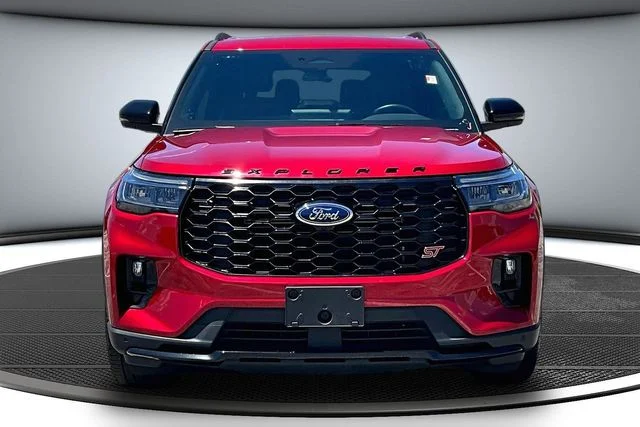 Used 2025 Ford Explorer ST with VIN 1FMWK8GC5SGB70542 for sale in Kansas City