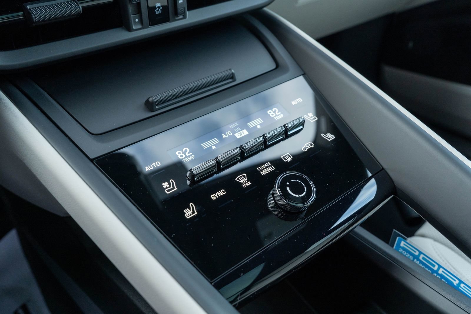 2025 Porsche Macan S - Photo 28