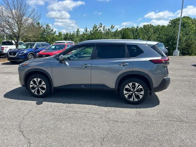 Used 2023 Gray Nissan SV image 7
