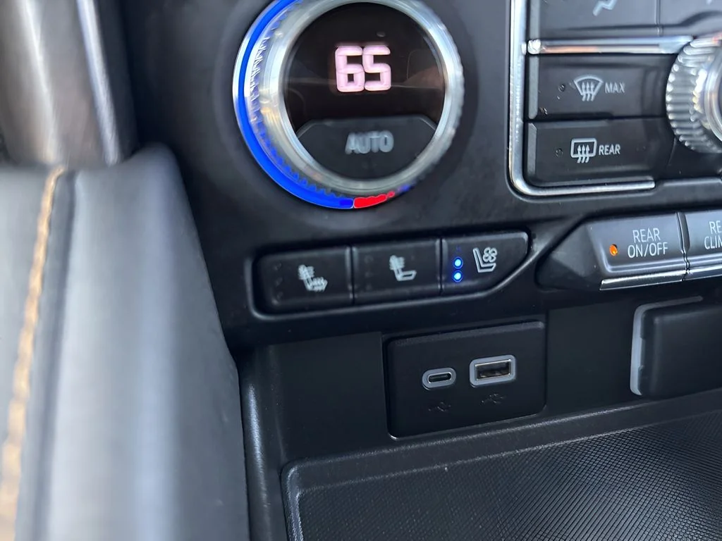 Used 2023 White GMC AT4 image 23