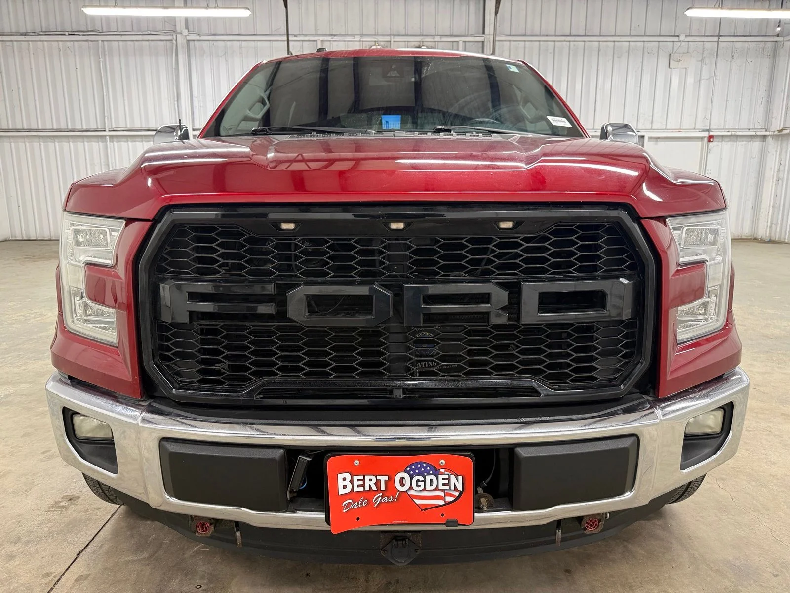 Used 2016 Red Ford Lariat image 3