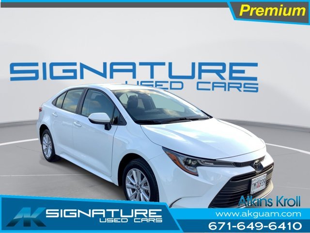 2025 Toyota Corolla LE CVT's photo