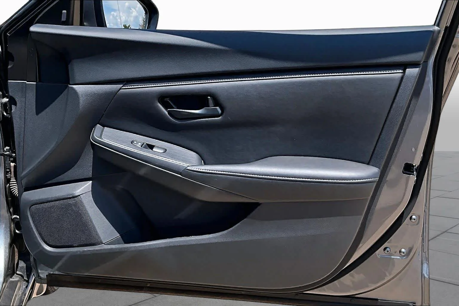 Certified Used 2025 Gun Metallic Nissan S image 25