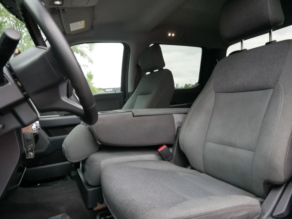 Used 2025 Black Ford XLT image 13