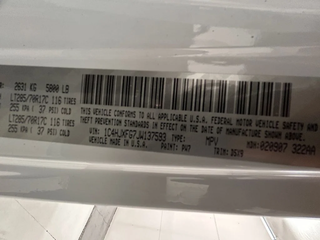 Used 2018 White Jeep Unlimited Rubicon image 20