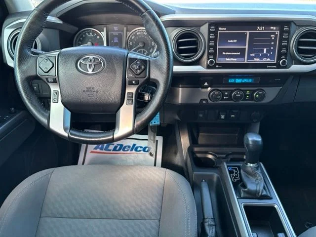 Used 2021 White Toyota SR5 image 16