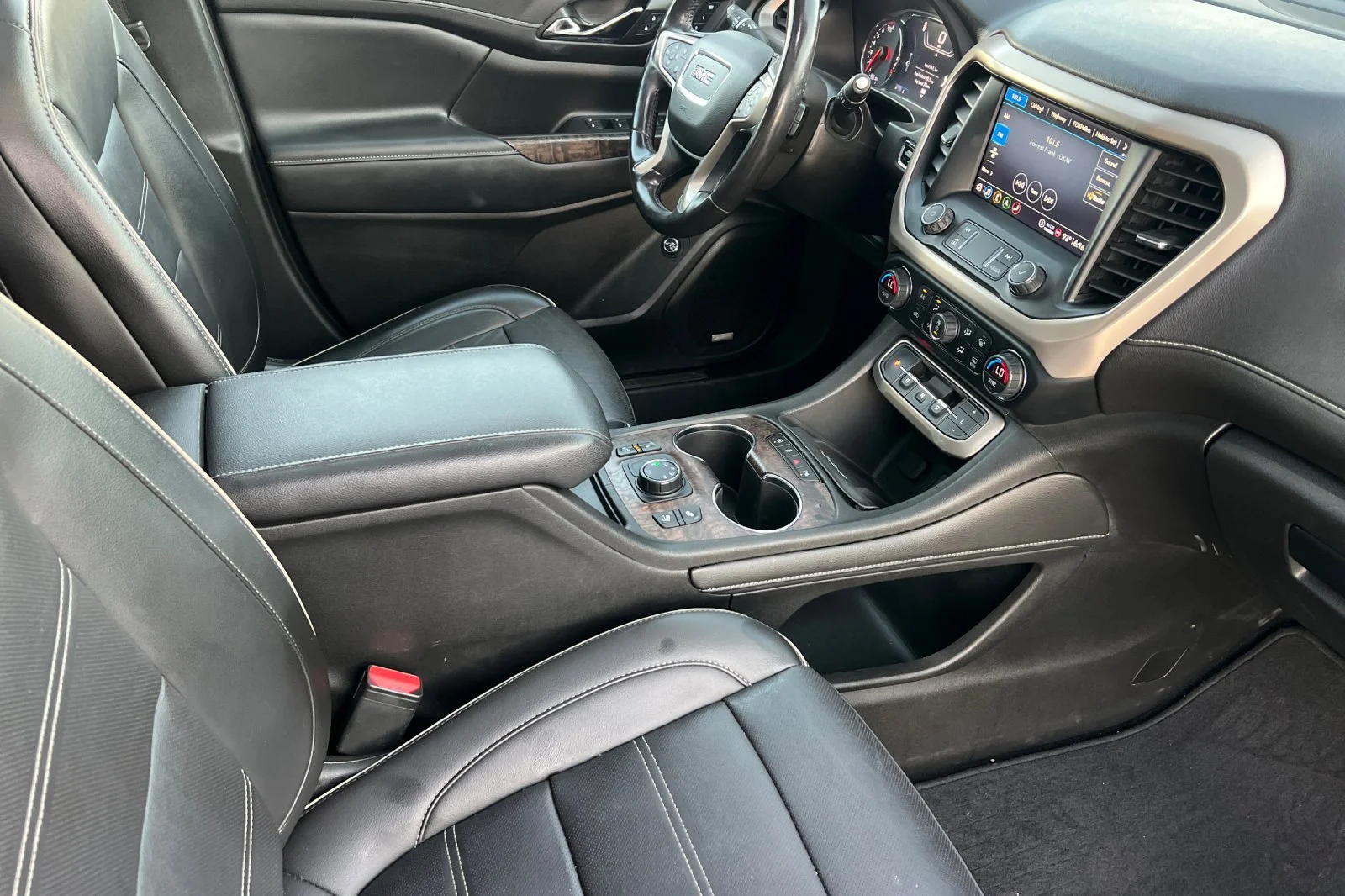 Used 2021 Gray GMC Denali image 17