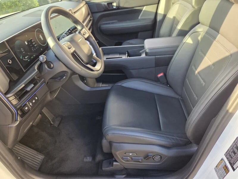 Used 2026 White HYUNDAI CALLIGRAPHY AWD image 12
