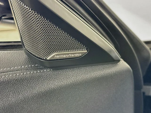 Used 2022 Gray BMW sDrive M40i image 19