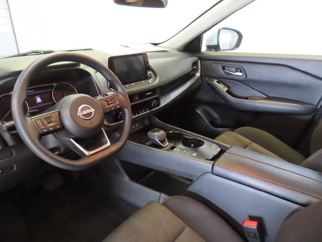 Used 2024 Brilliant Silver Metallic Nissan SV image 4
