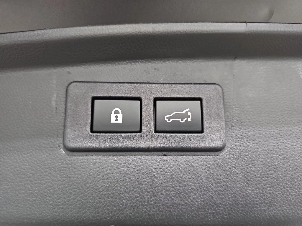 Used 2025 Gray Subaru Onyx Edition image 16