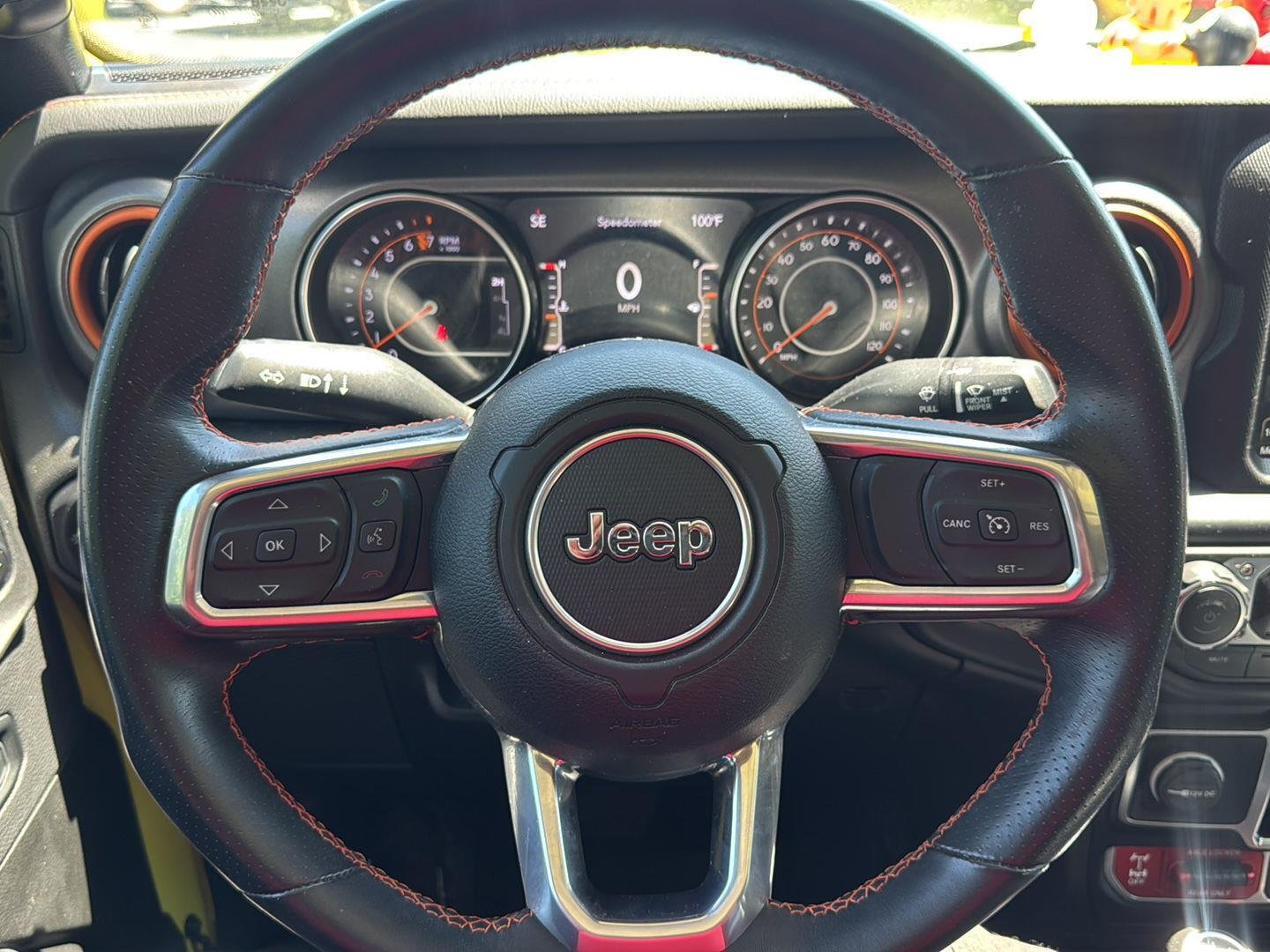 Used 2023 High Velocity Clearcoat Jeep Mojave image 18