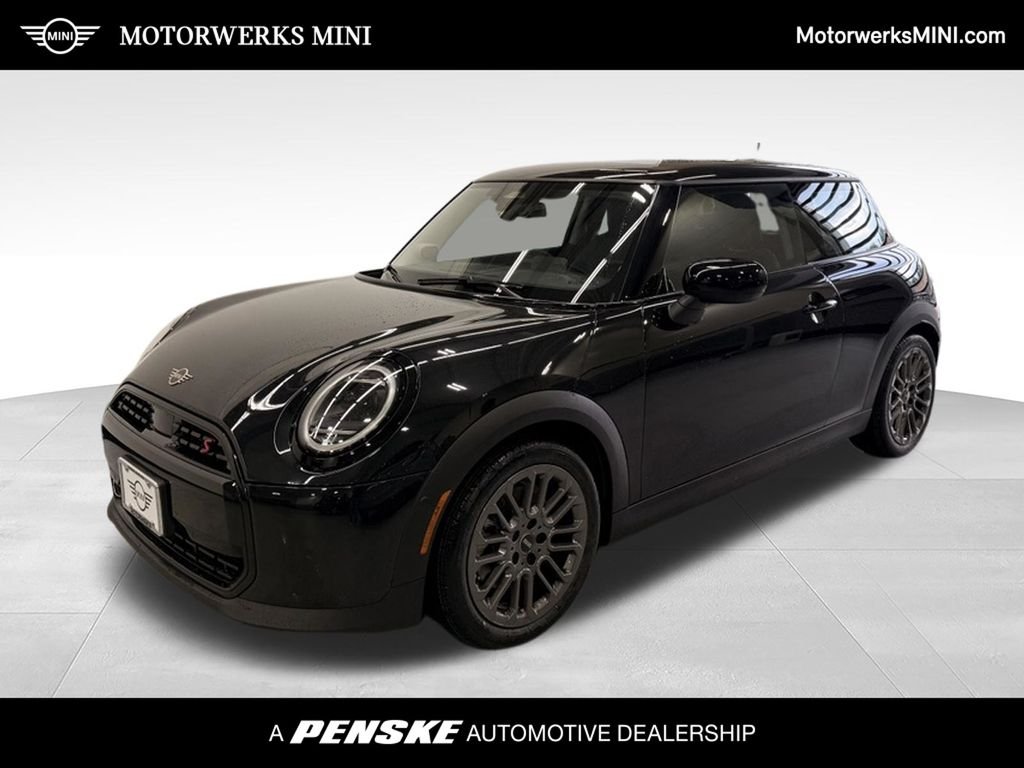 2025 MINI Hardtop Cooper S Signature's photo