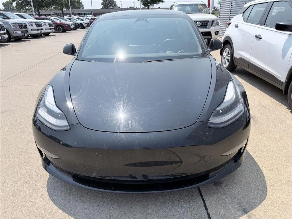 Used 2021 Solid Black Tesla Performance image 2
