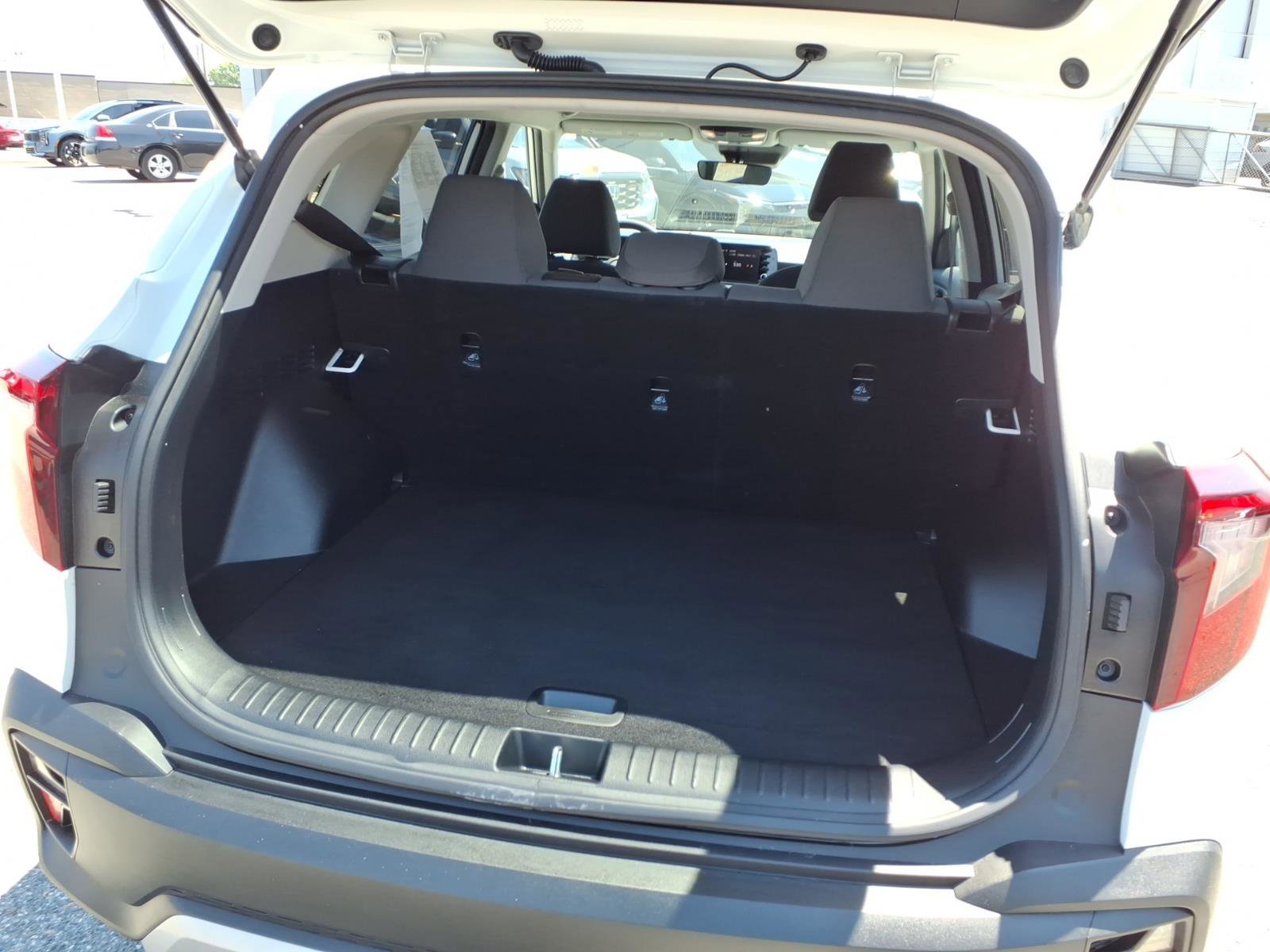 Certified Used 2024 Snow White Pearl Kia LX image 22