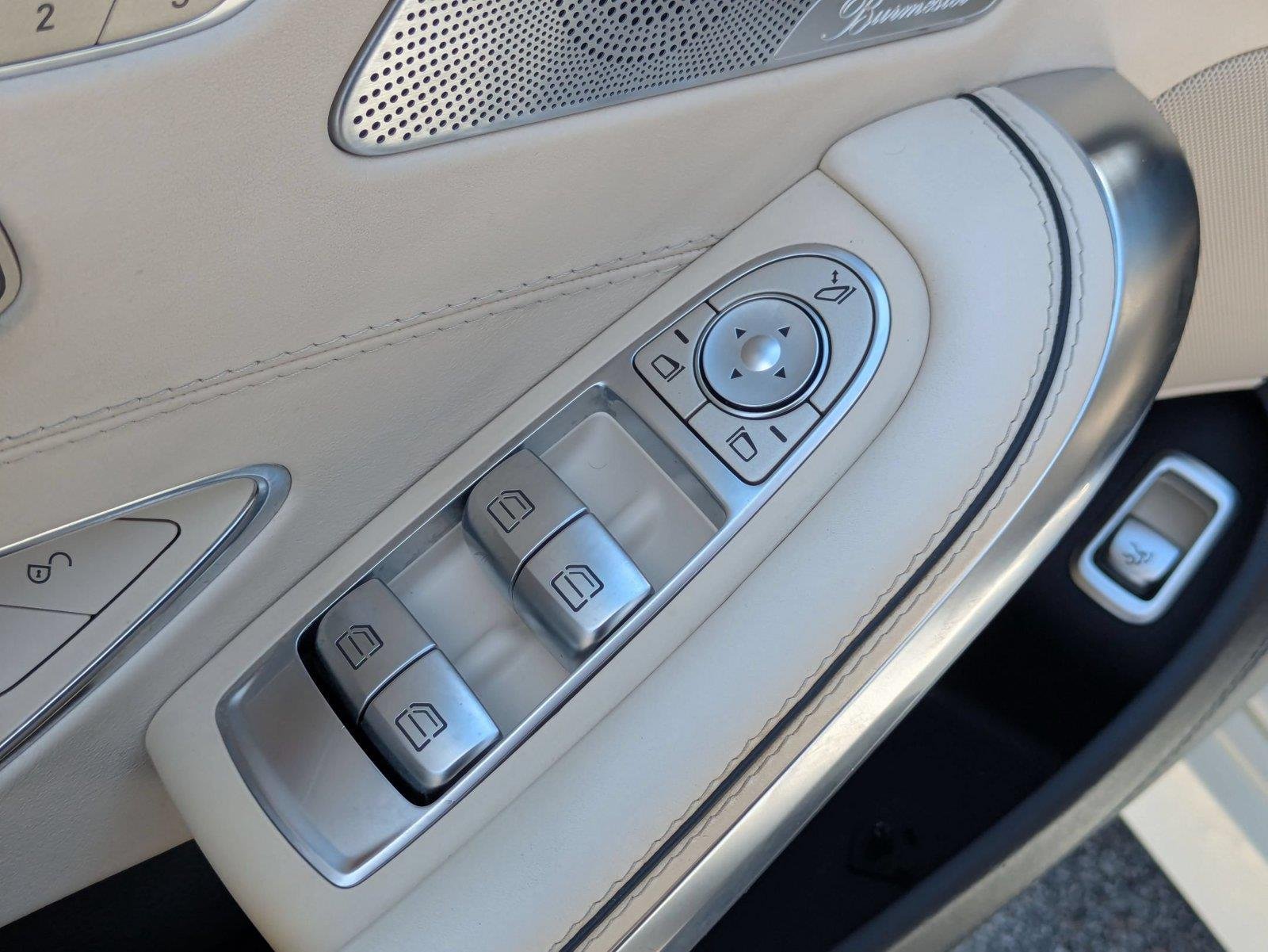 Used 2018 designo Diamond White Metallic Mercedes-Benz S 560 image 13
