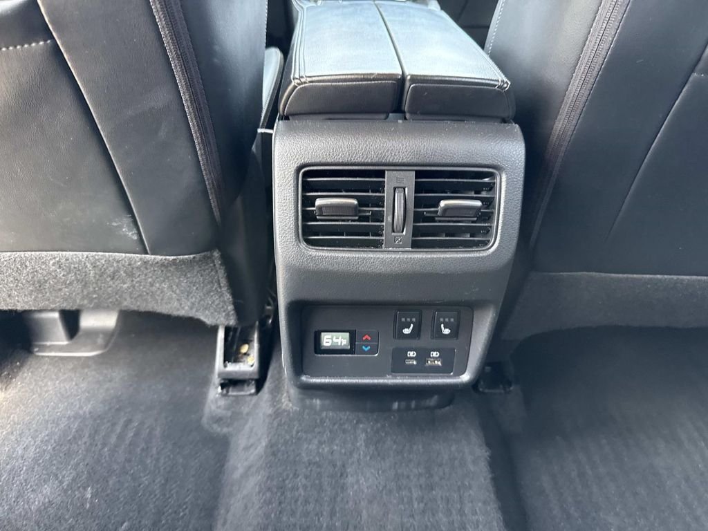 Used 2021 Gray Nissan Platinum image 20
