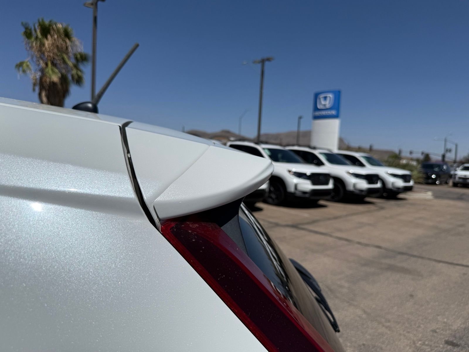 Used 2017 White Orchid Pearl Honda EX image 8