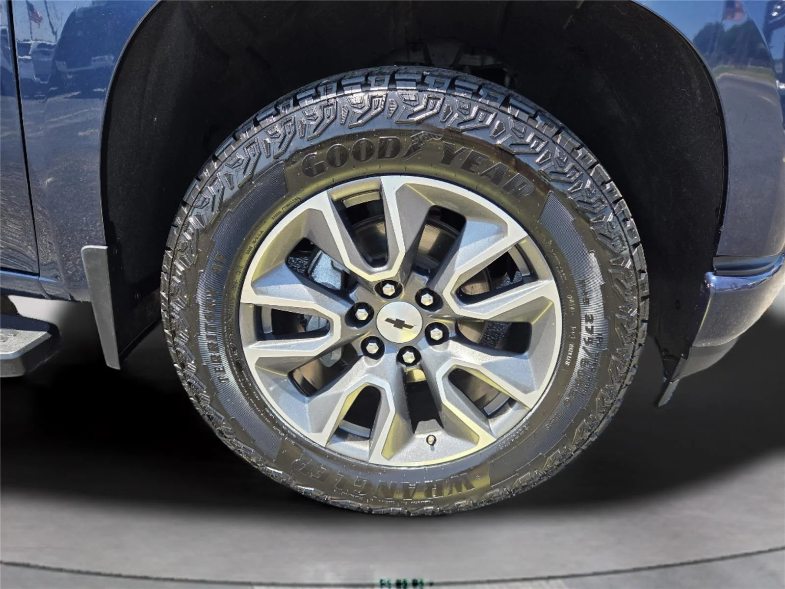Used 2022 Northsky Blue Metallic Chevrolet RST image 35
