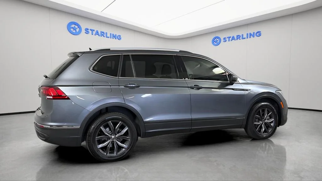 Used 2022 Gray Volkswagen 2.0T SE image 10