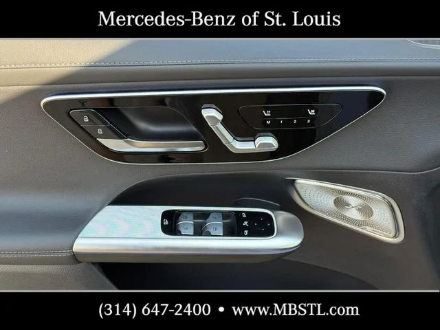 New 2026 MANUFAKTUR Alpine Grey Mercedes-Benz GLC 300 image 12