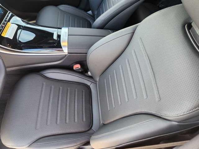 Certified Used 2026  Mercedes-Benz GLC 300 image 8