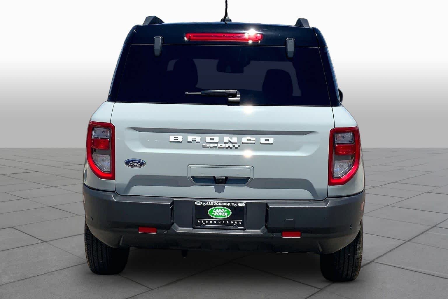 Used 2024 Cactus Gray Ford Outer Banks image 4
