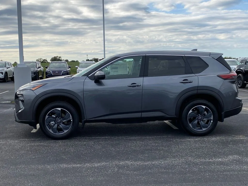 2026 Nissan Rogue SV - Photo 7