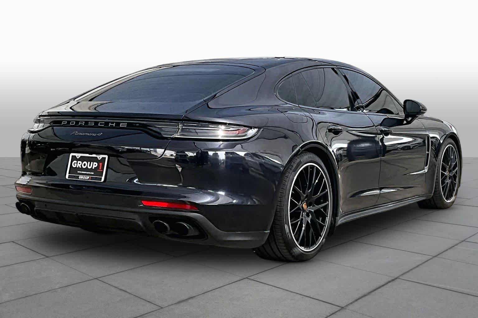 Used 2023 Black Porsche  image 12
