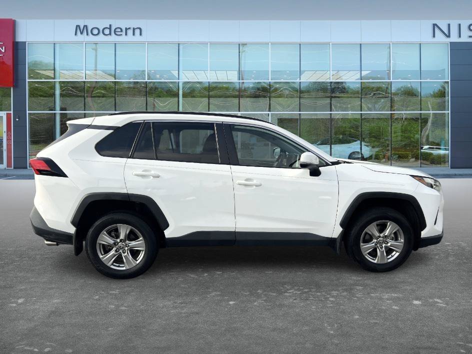 Used 2024 Ice Toyota XLE image 4