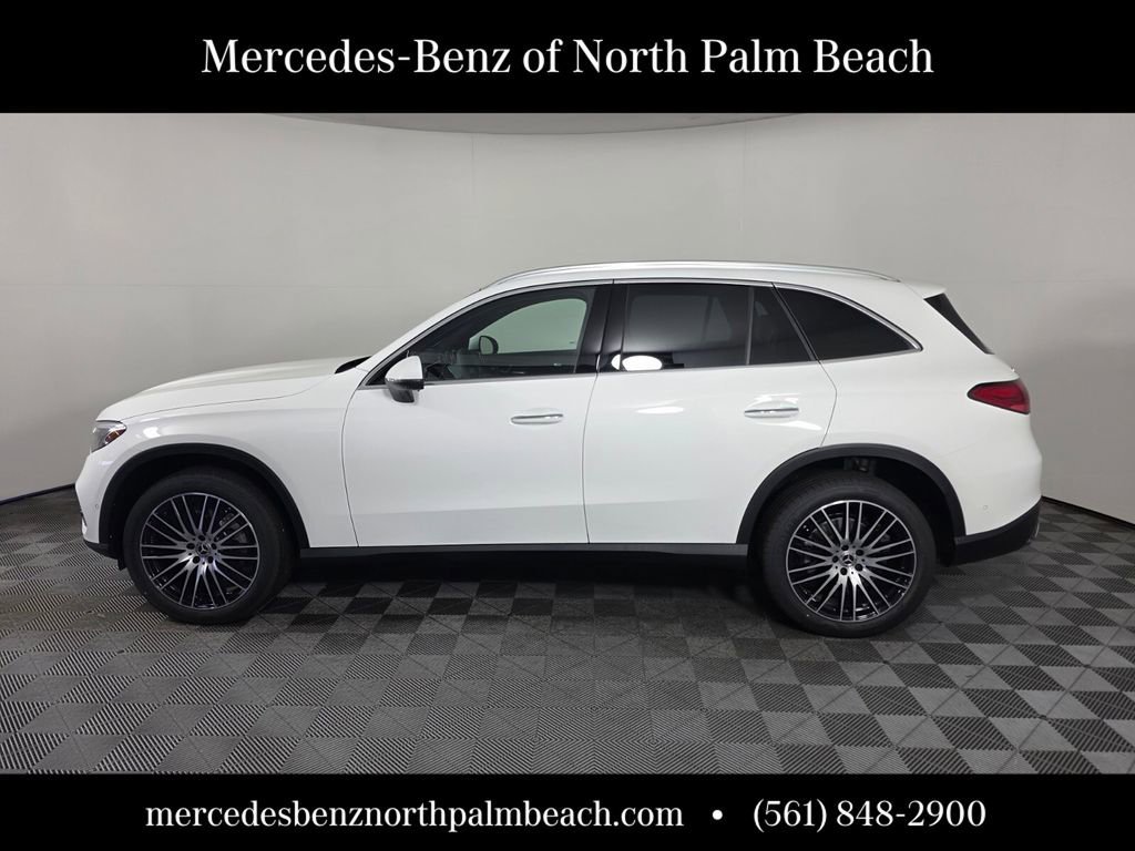 New 2026 Polar White Mercedes-Benz GLC 300 image 31