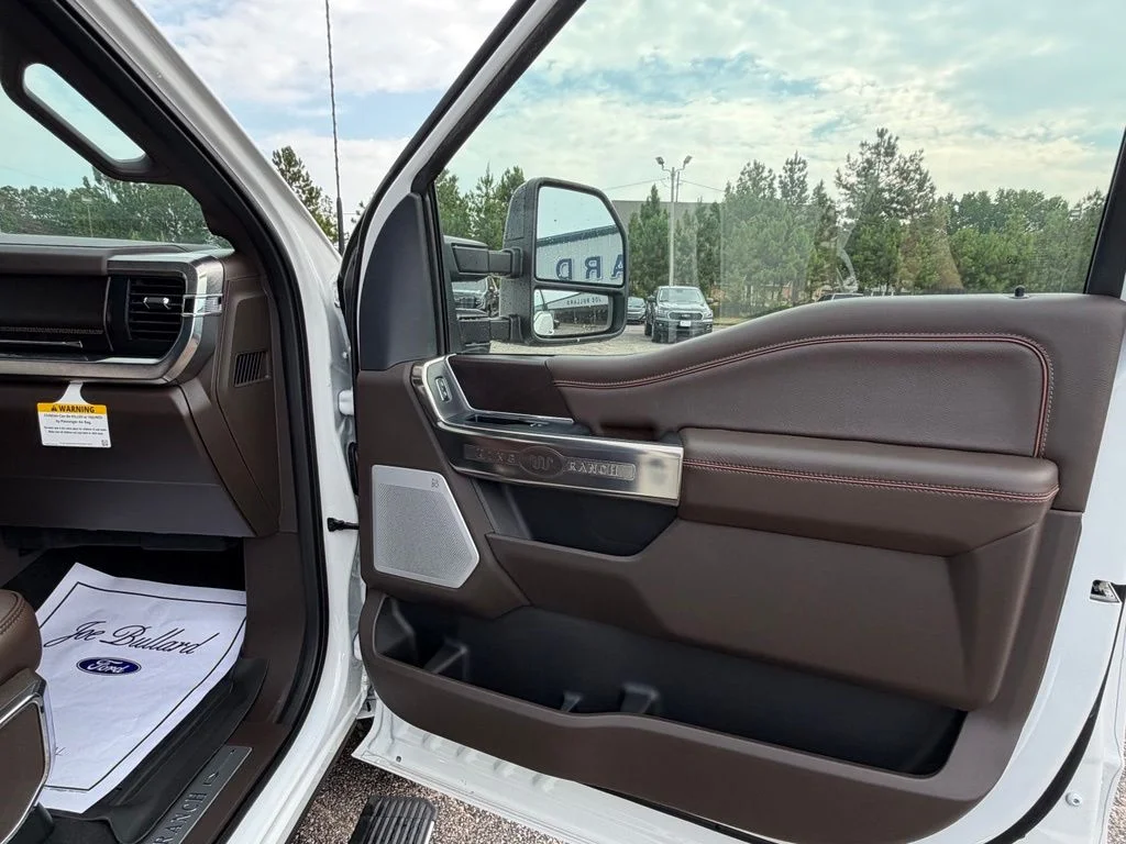 New 2026 Star White Metallic Tri-Coat Ford F-250® King Ranch® image 36