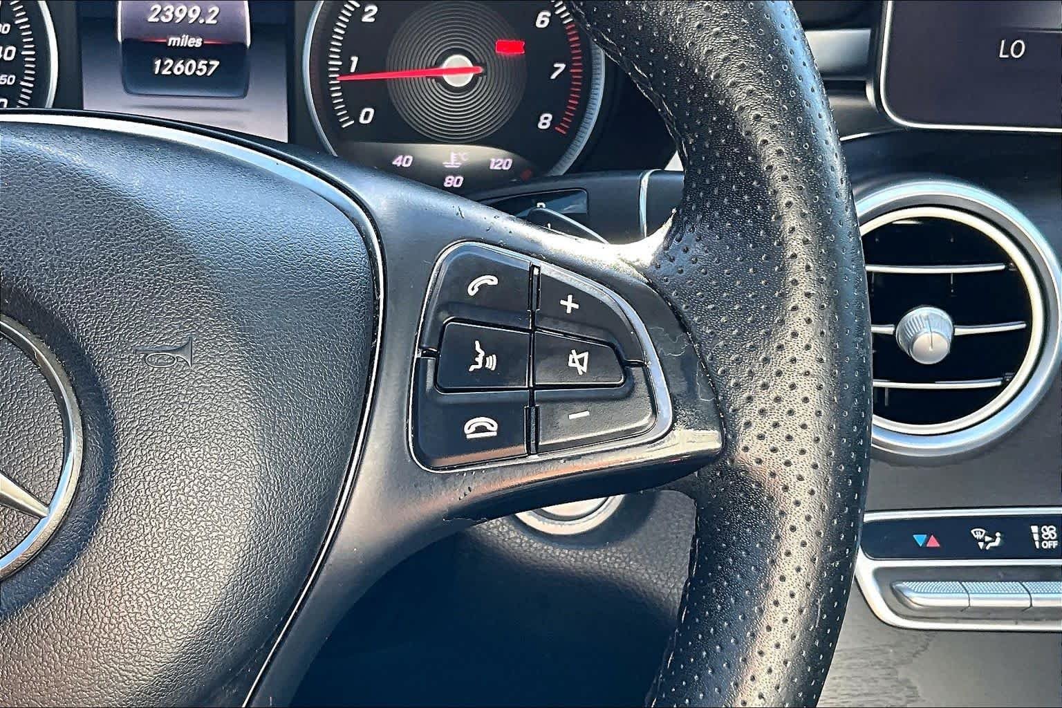 Used 2017 Obsidian Black Metallic Mercedes-Benz GLC 300 image 25
