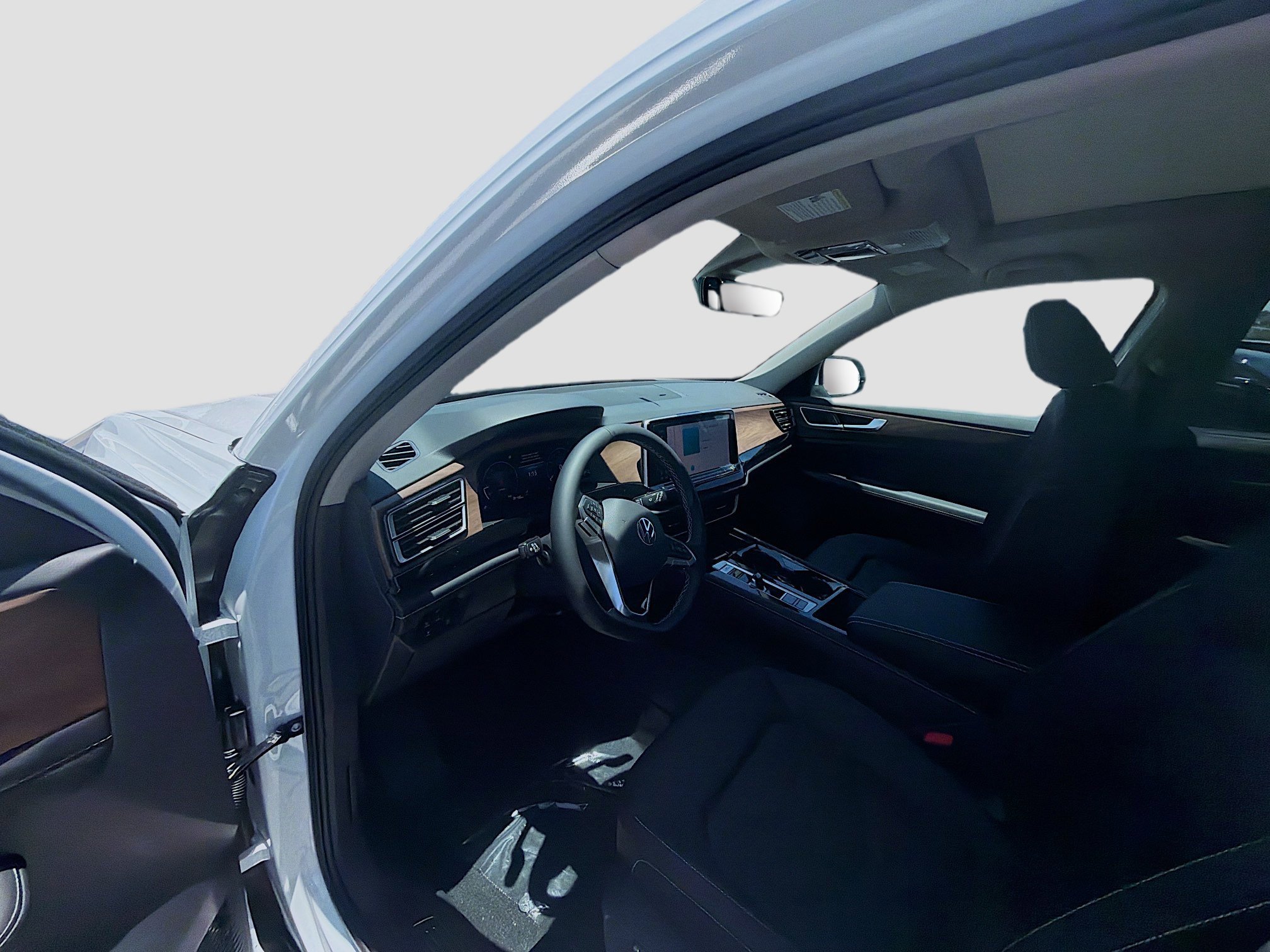 New 2026 White Pearl Volkswagen 2.0T SE w/Technology image 9