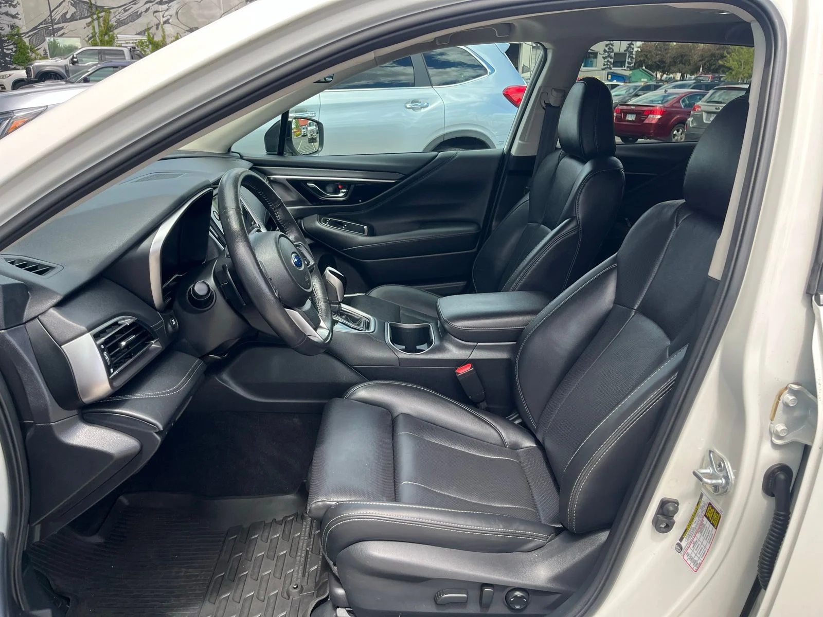 Used 2024 Crystal White Pearl Subaru Limited image 12