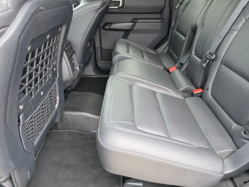 Used 2025 Shadow Black Ford Badlands image 10