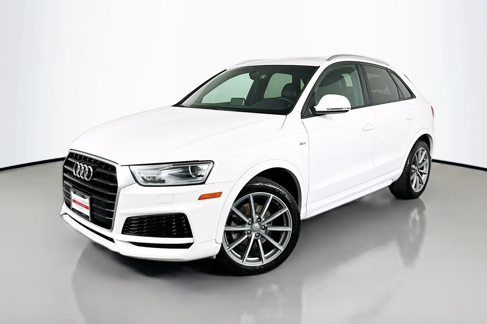 2018 Audi Q3 2.0T Premium Sport's photo