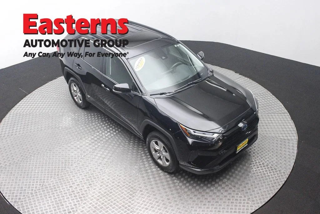 Used 2023 Black Toyota XLE image 3
