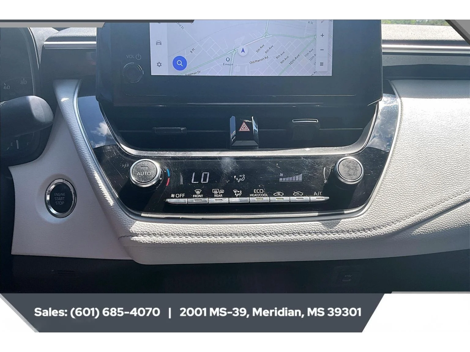 Used 2025 Classic Silver Metallic Toyota SE image 22