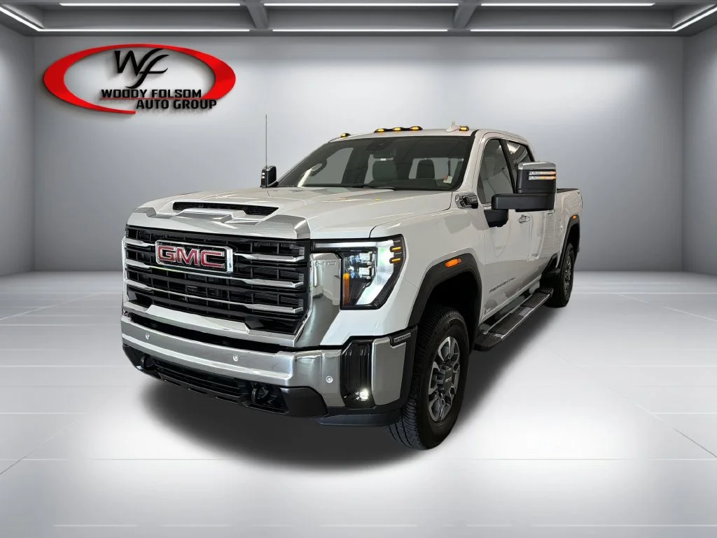 New 2026 Summit White GMC SLT image 3
