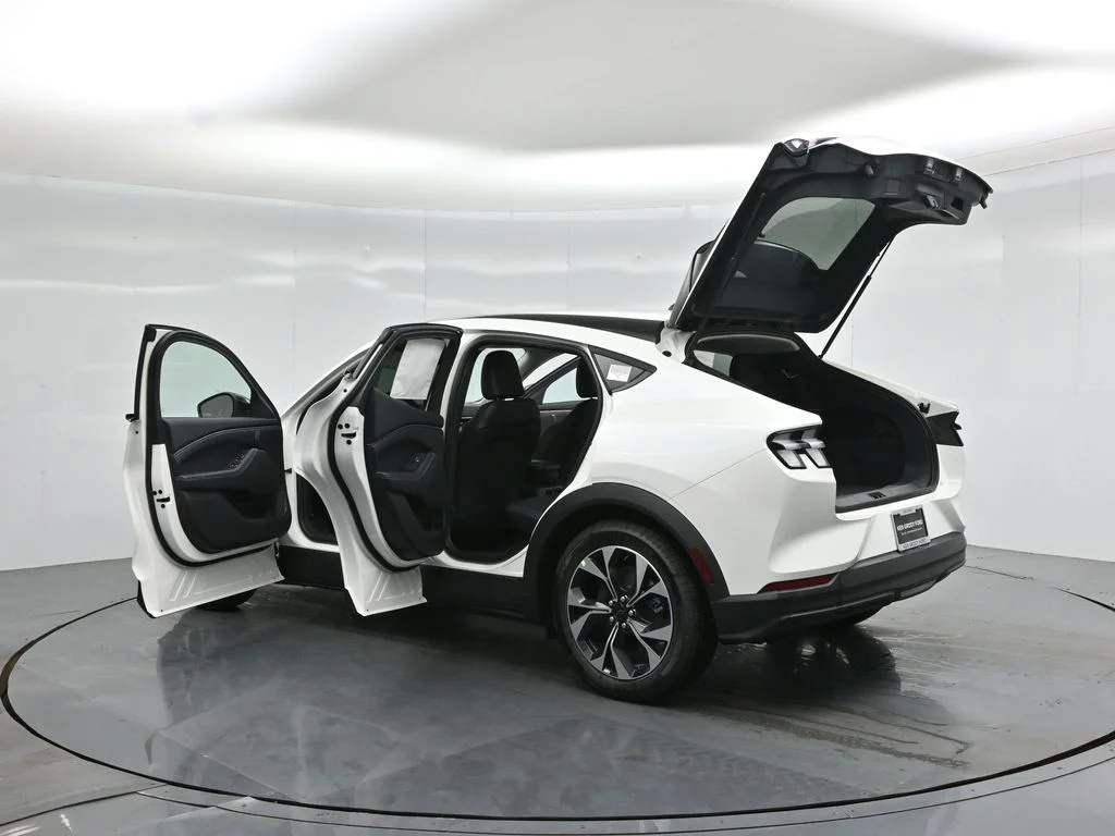 New 2026 Star White Metallic Tri-coat Ford Select image 30