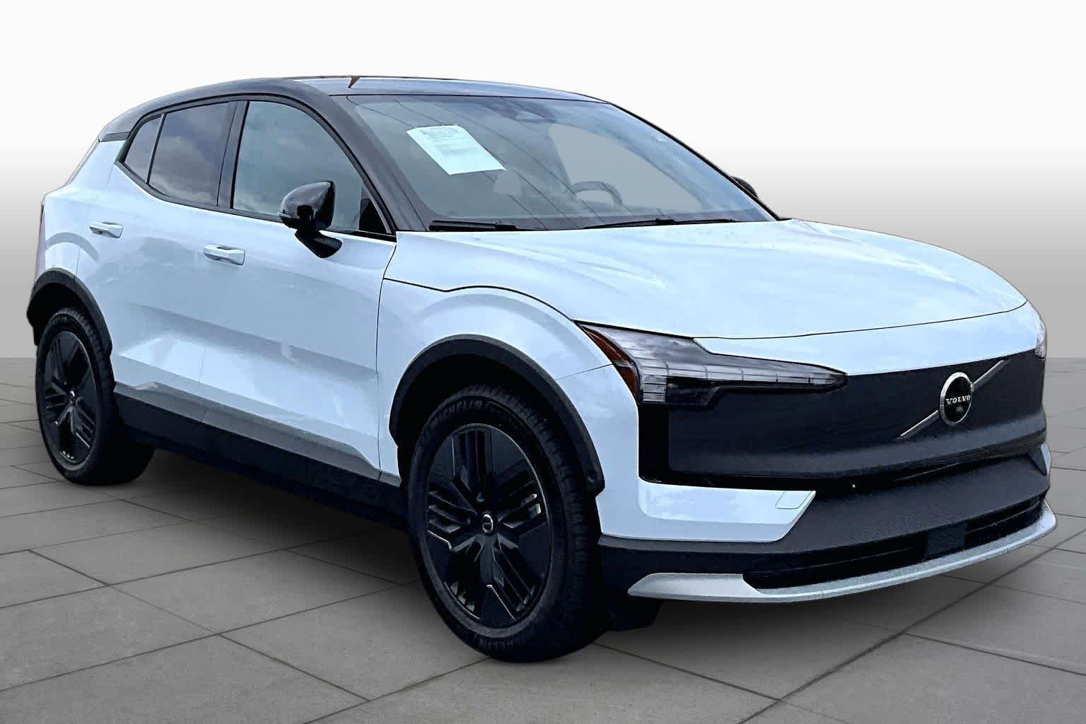 Used 2026 Cloud Blue Volvo Cross Country Ultra image 2