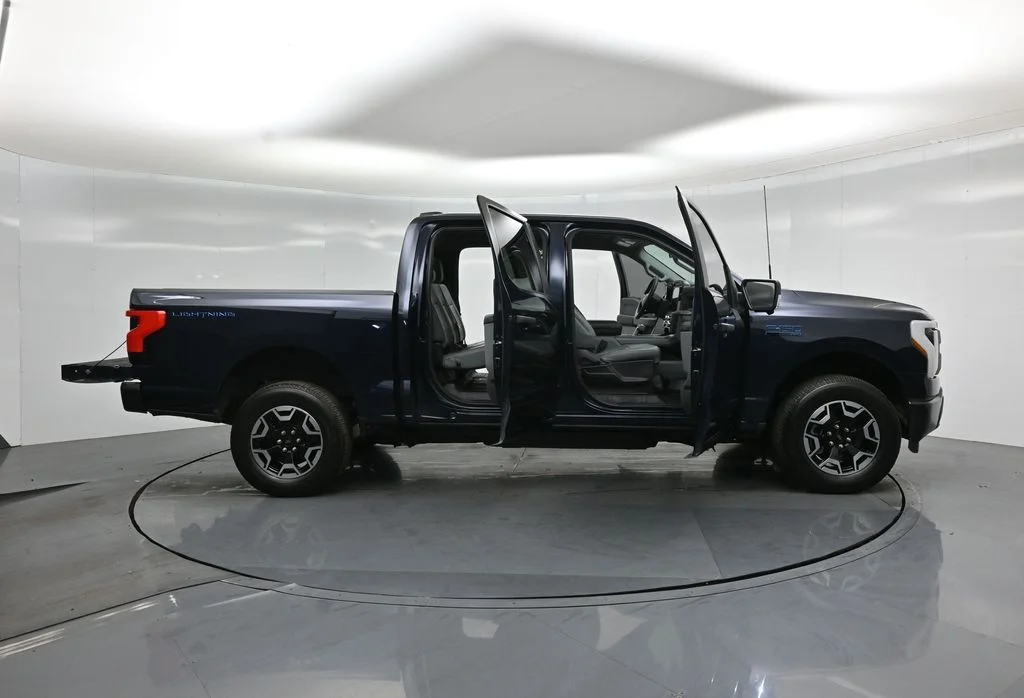 Certified Used 2024 Blue Ford Pro image 4