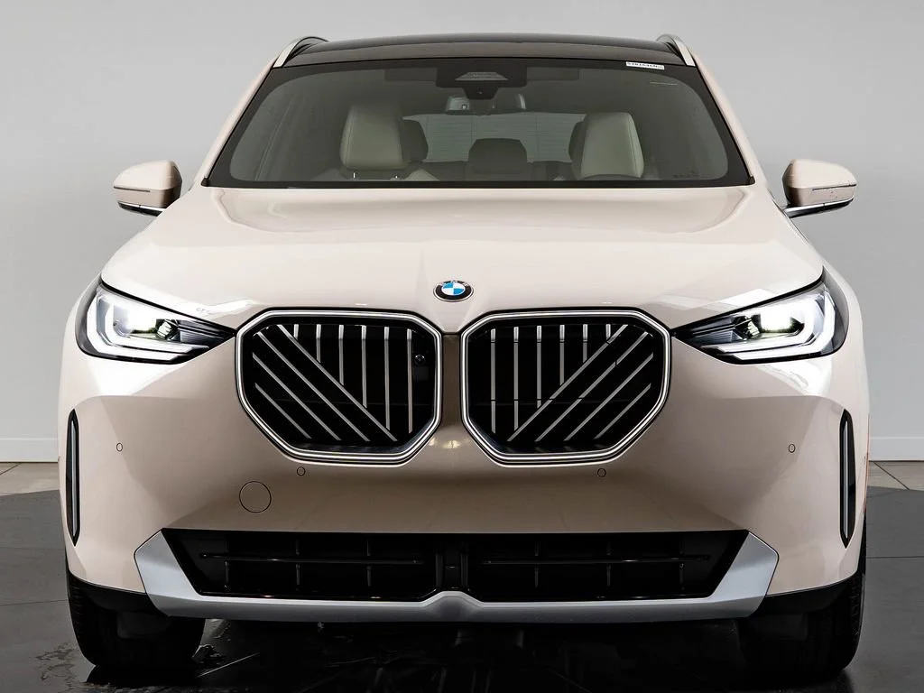 New 2026 Dune Grey Metallic BMW 30 xDrive image 2