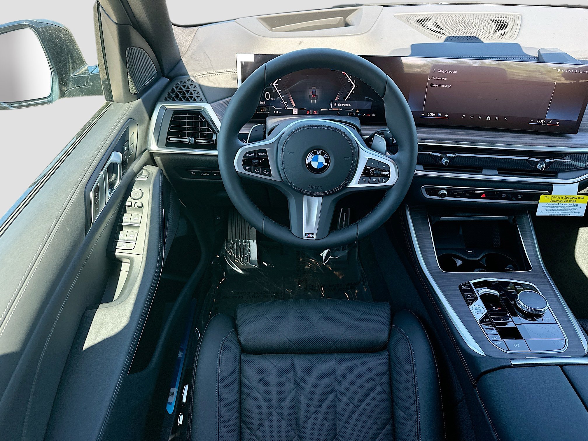 New 2026 Manhattan Green Metallic BMW xDrive40i image 17