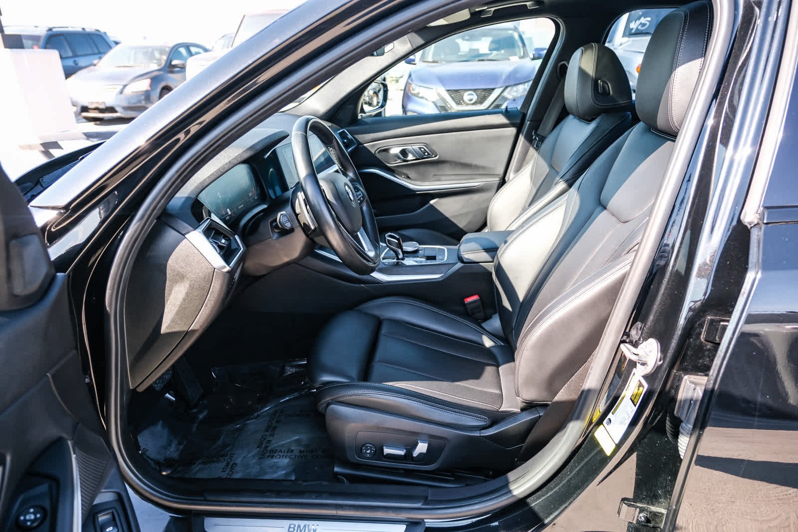 Used 2022 Black Sapphire Metallic BMW 330i image 20