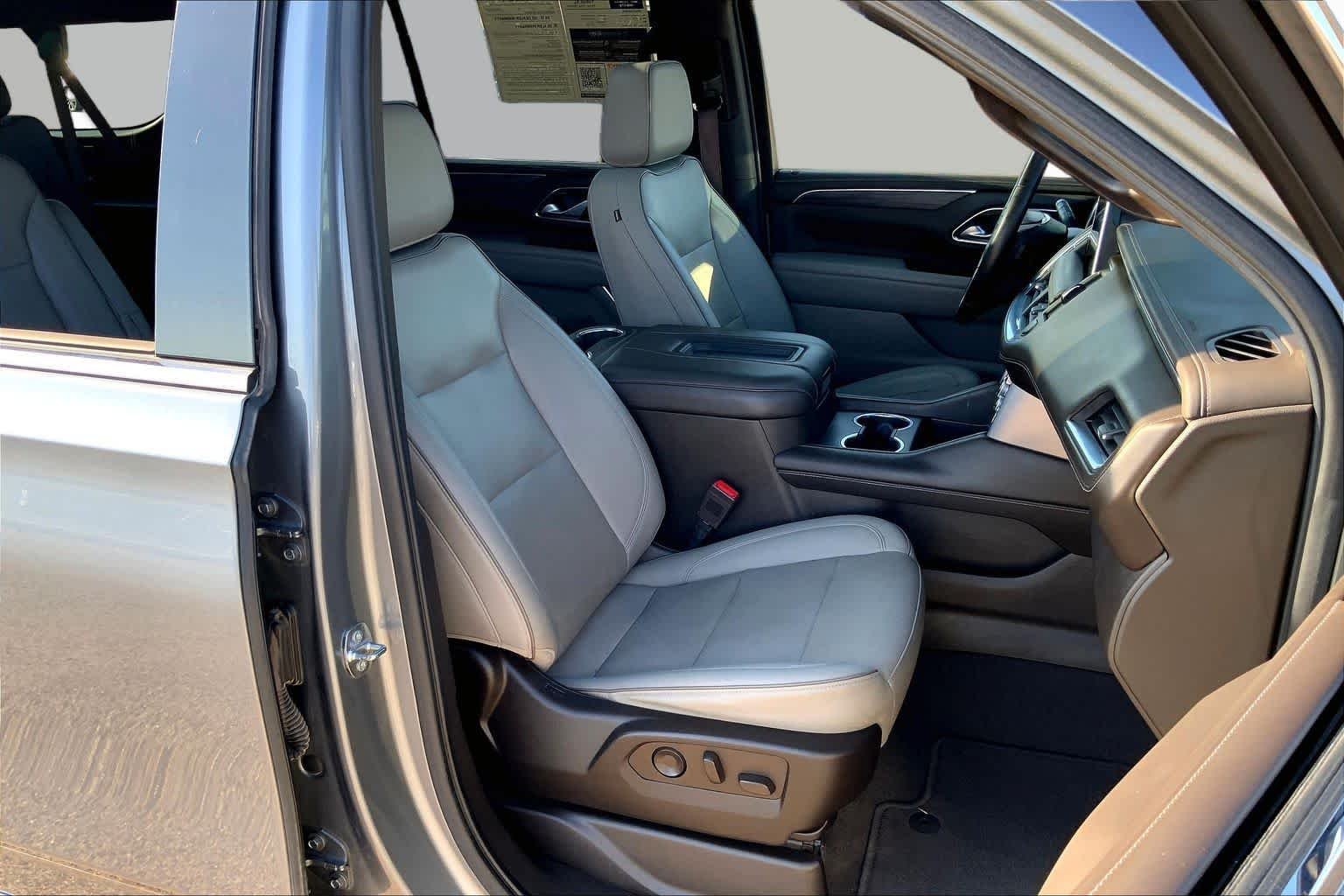 Used 2022 Satin Steel Metallic GMC SLT image 8