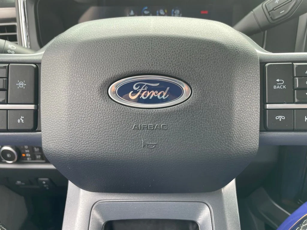 New 2026 Avalanche Gray Ford F-450® LARIAT® image 17