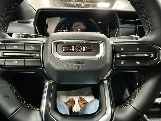 2027 GMC Terrain AT4 - Photo 11