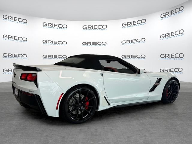 Used 2019 White Chevrolet Grand Sport image 11